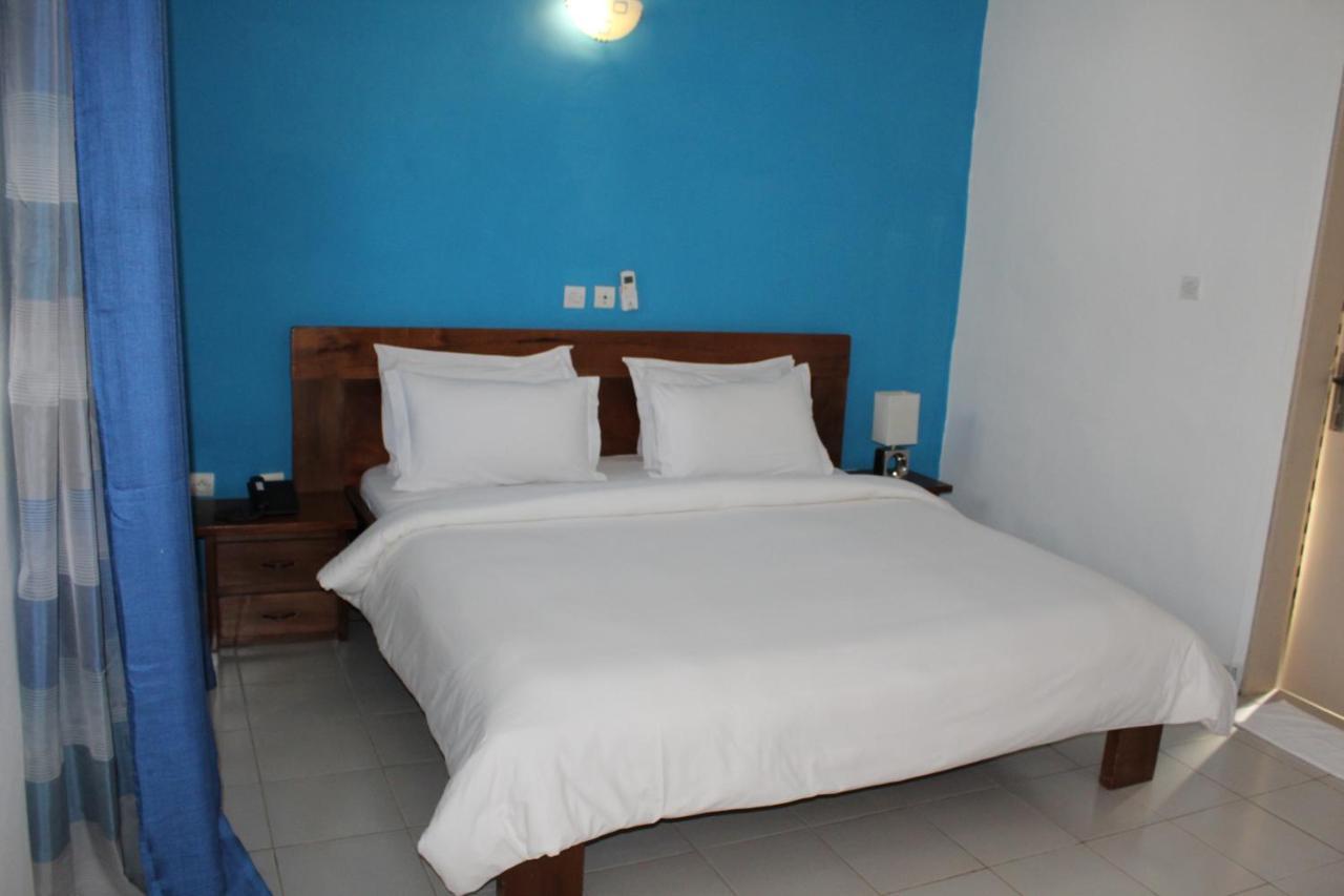 Complexe Hotelier Olympe Korhogo Bagian luar foto