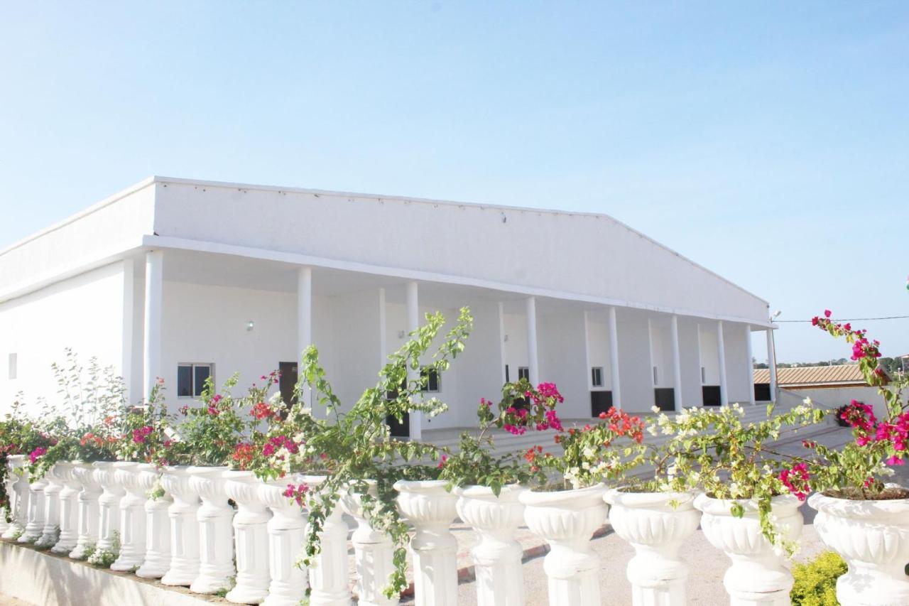 Complexe Hotelier Olympe Korhogo Bagian luar foto
