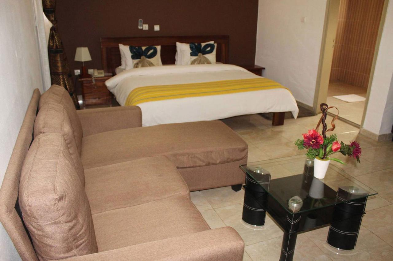 Complexe Hotelier Olympe Korhogo Bagian luar foto