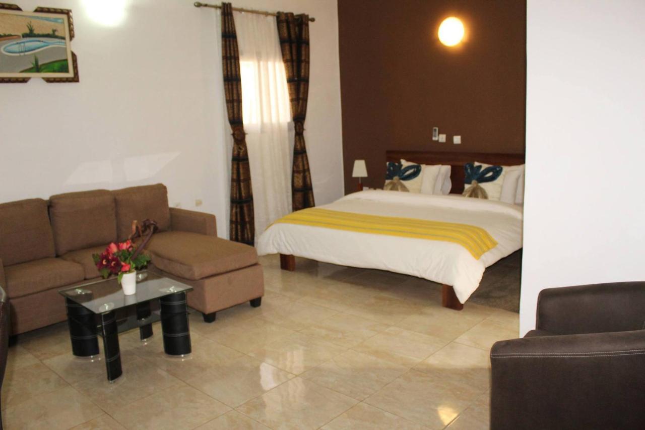 Complexe Hotelier Olympe Korhogo Bagian luar foto