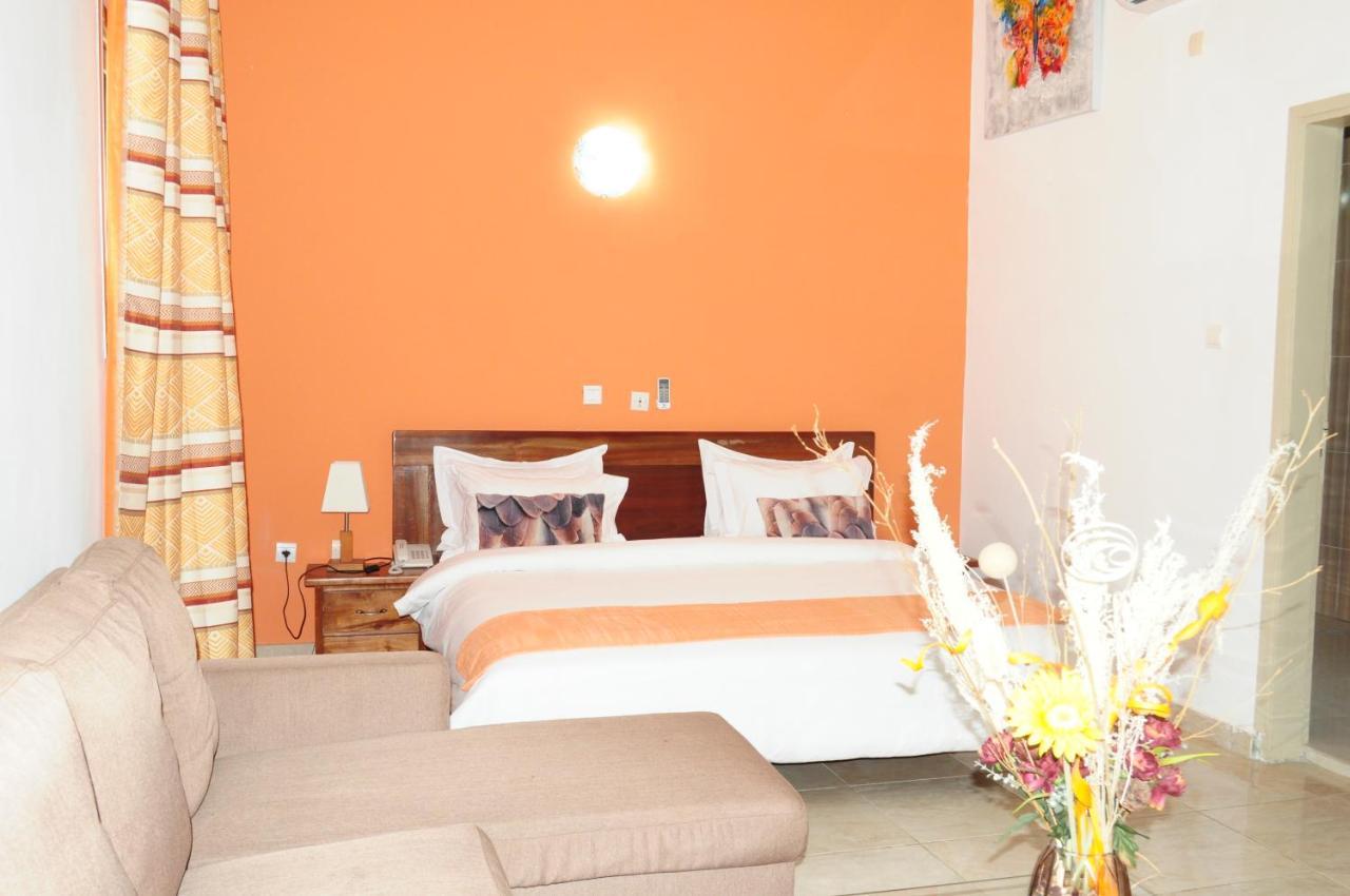 Complexe Hotelier Olympe Korhogo Bagian luar foto