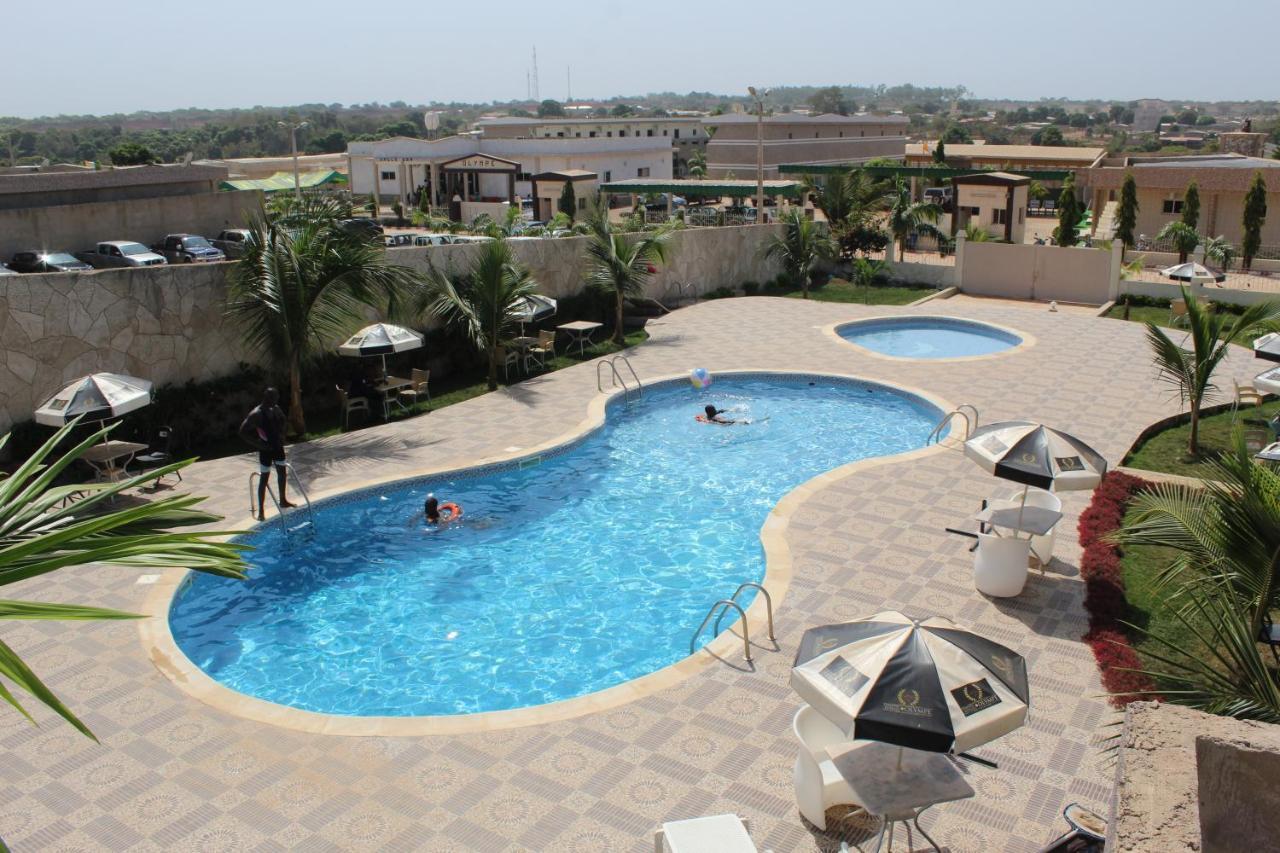 Complexe Hotelier Olympe Korhogo Bagian luar foto