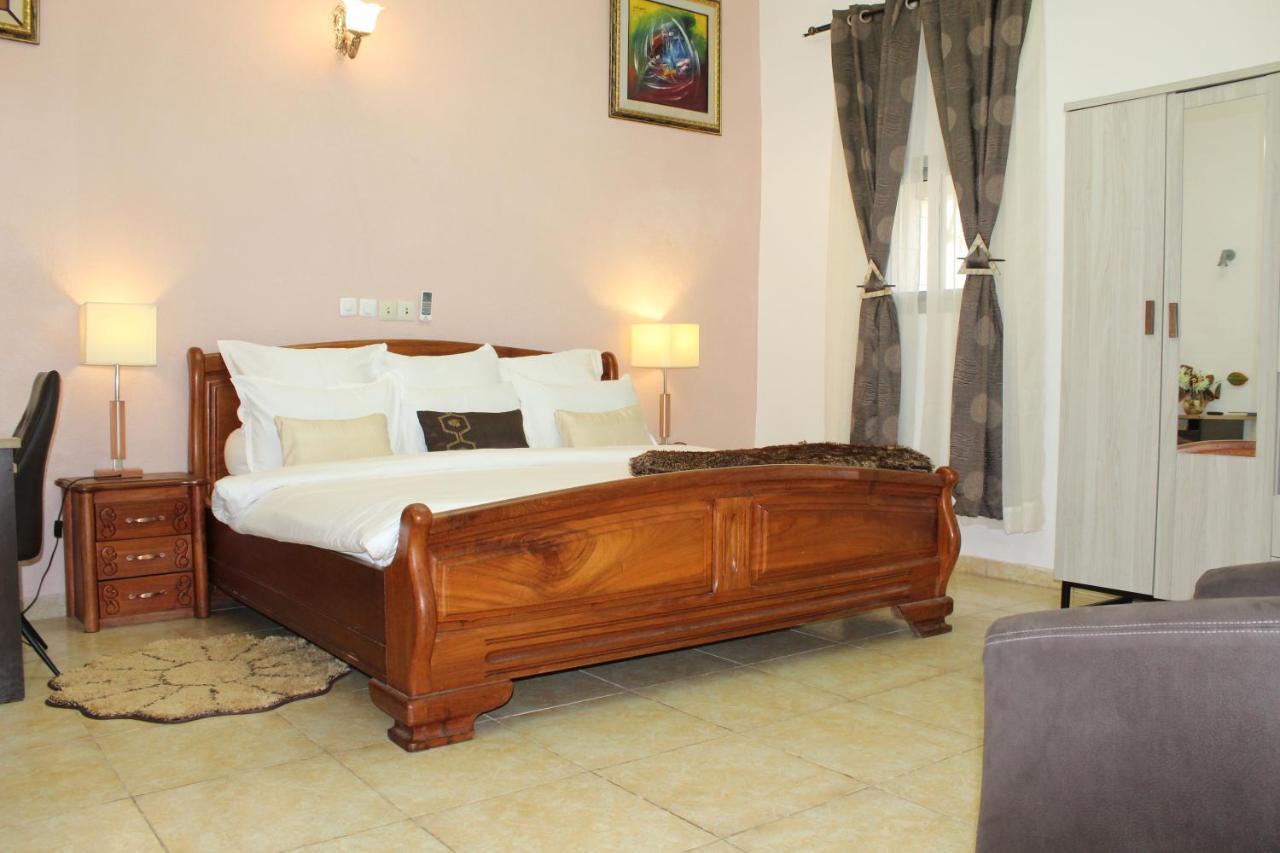 Complexe Hotelier Olympe Korhogo Bagian luar foto