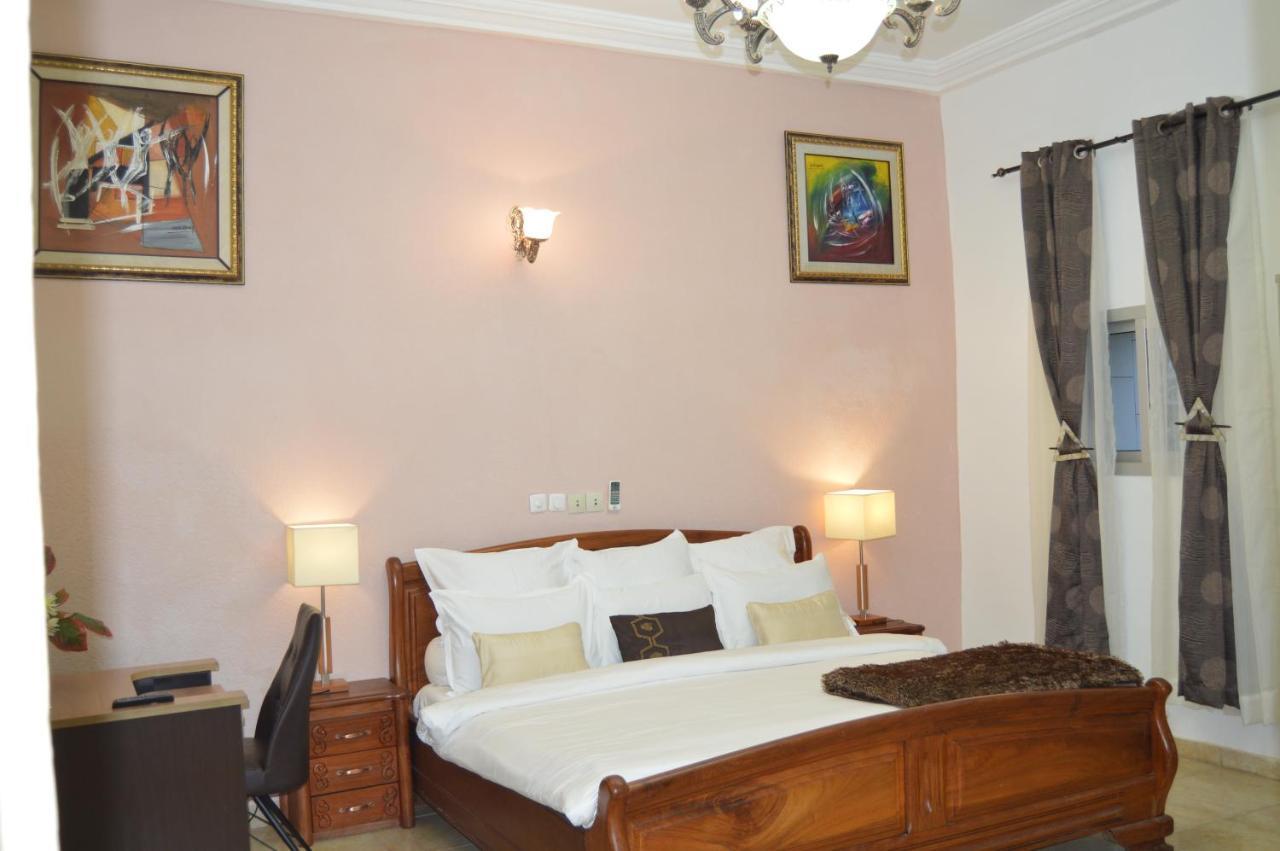 Complexe Hotelier Olympe Korhogo Bagian luar foto