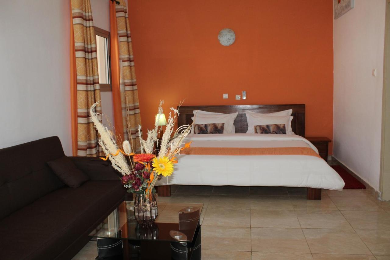 Complexe Hotelier Olympe Korhogo Bagian luar foto